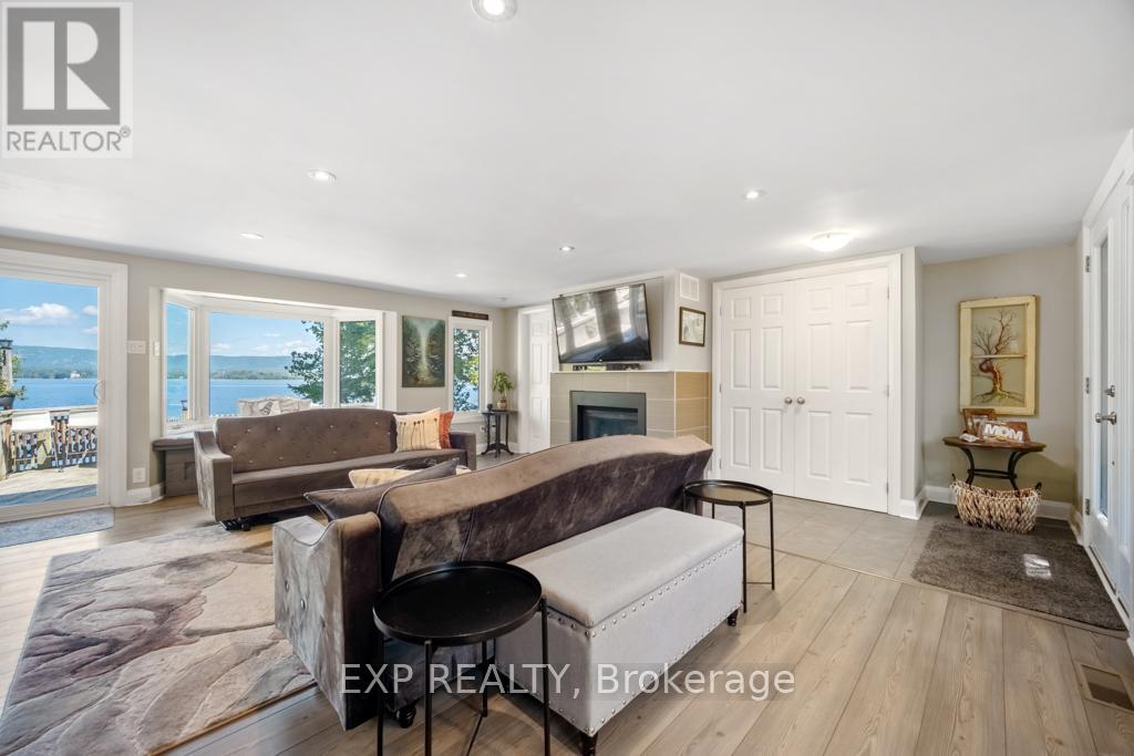 3094 Barlow Crescent