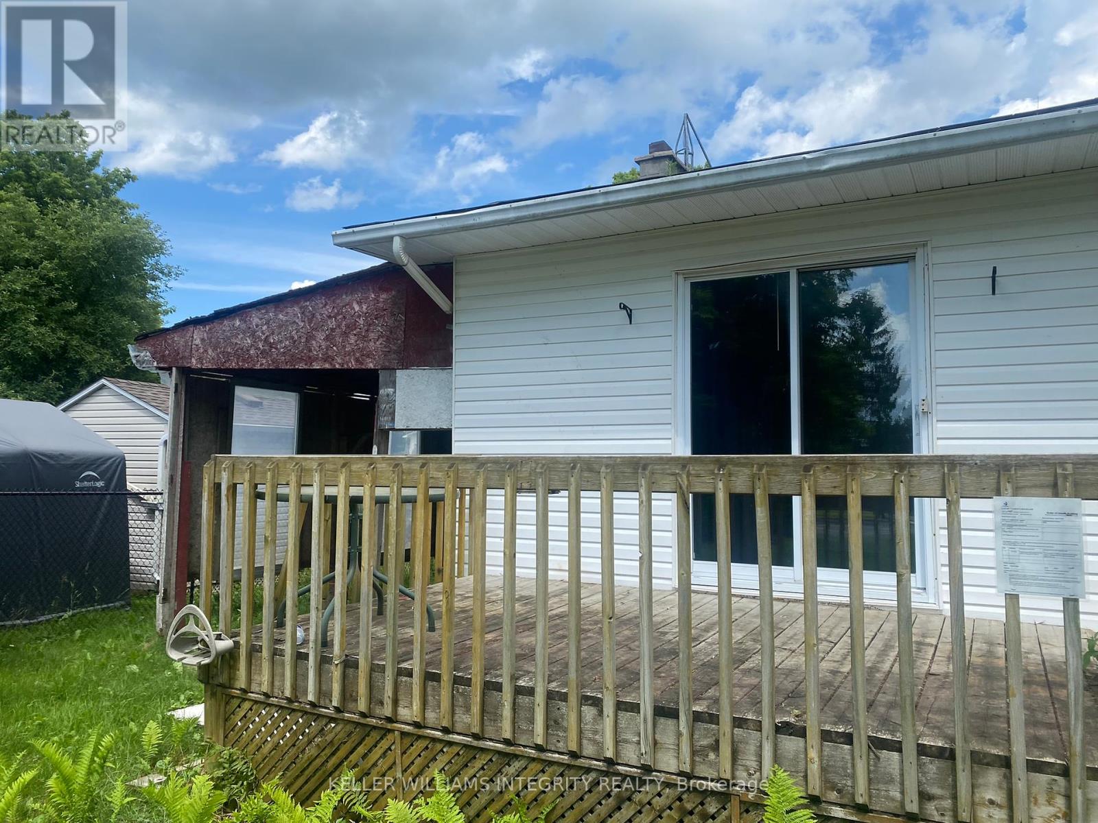 2415 Du Lac Road