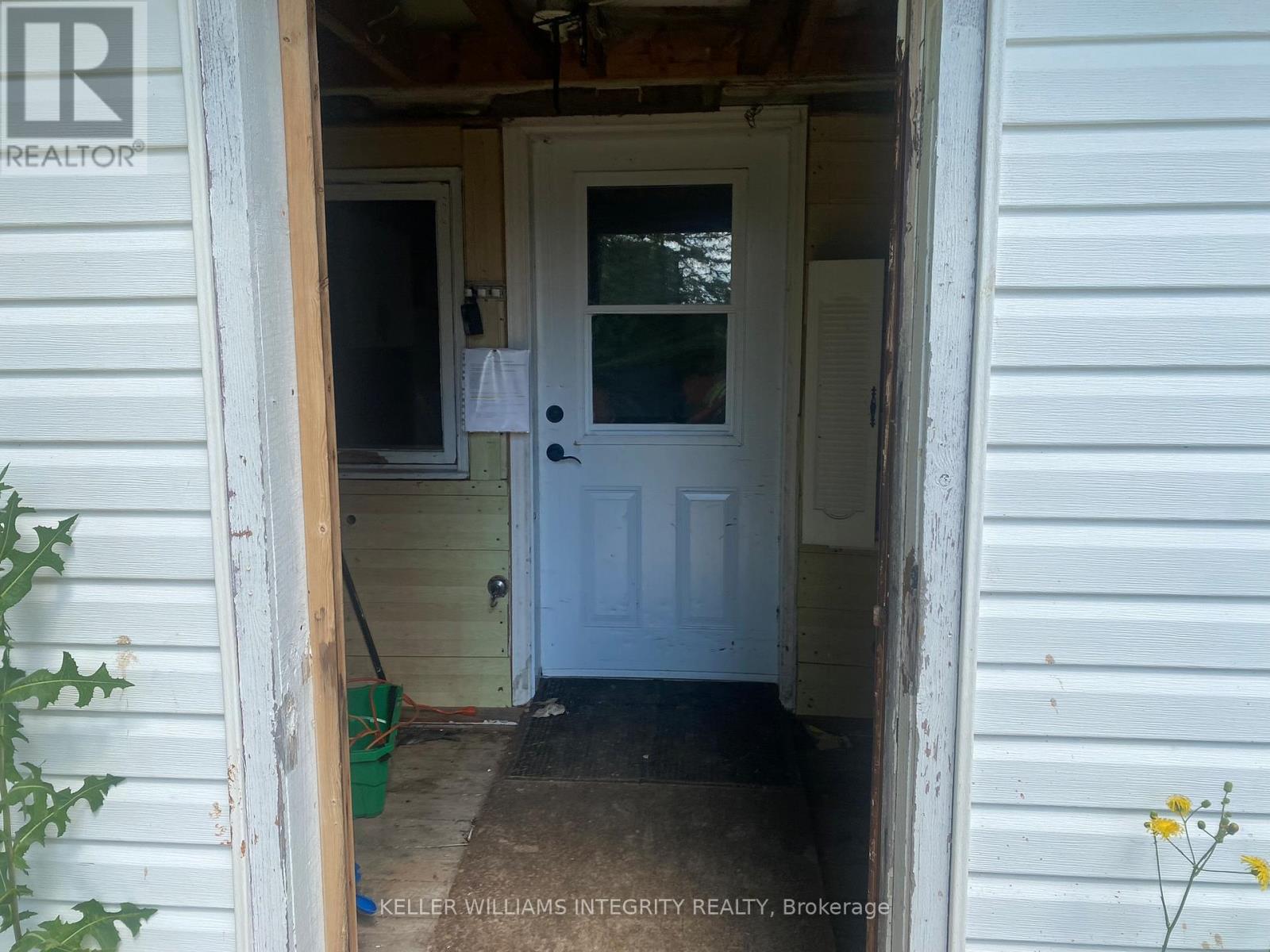 2415 Du Lac Road