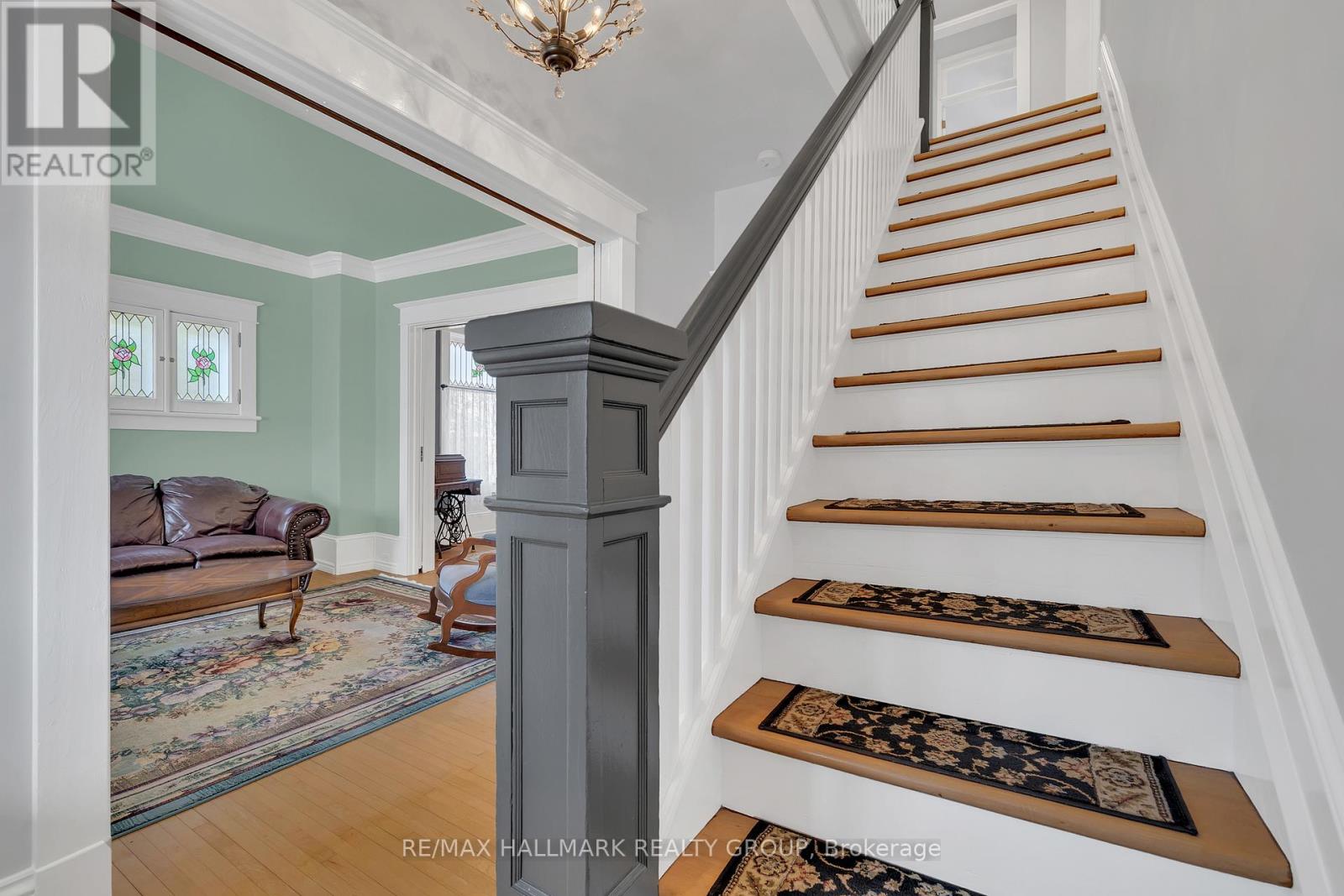 215 Thomas Street