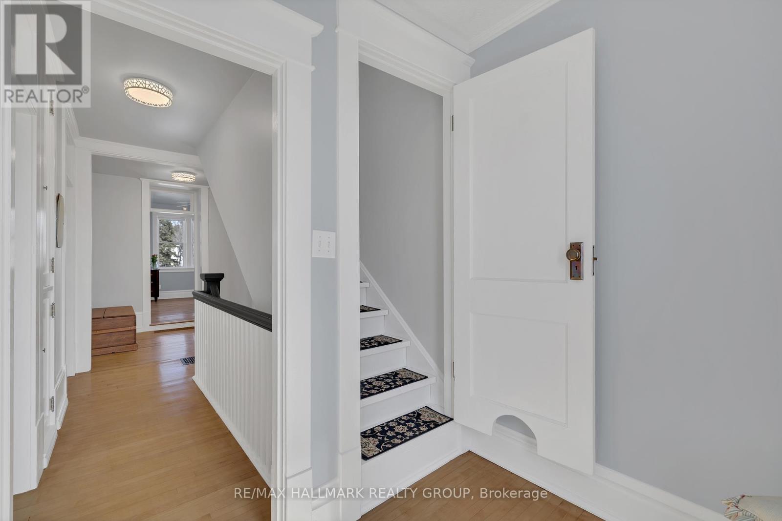 215 Thomas Street