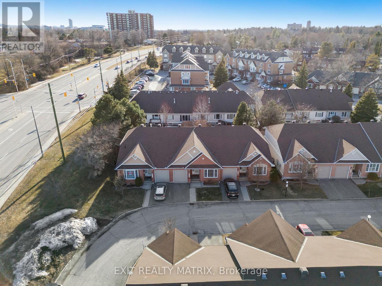 - - 1241 Foxborough Private