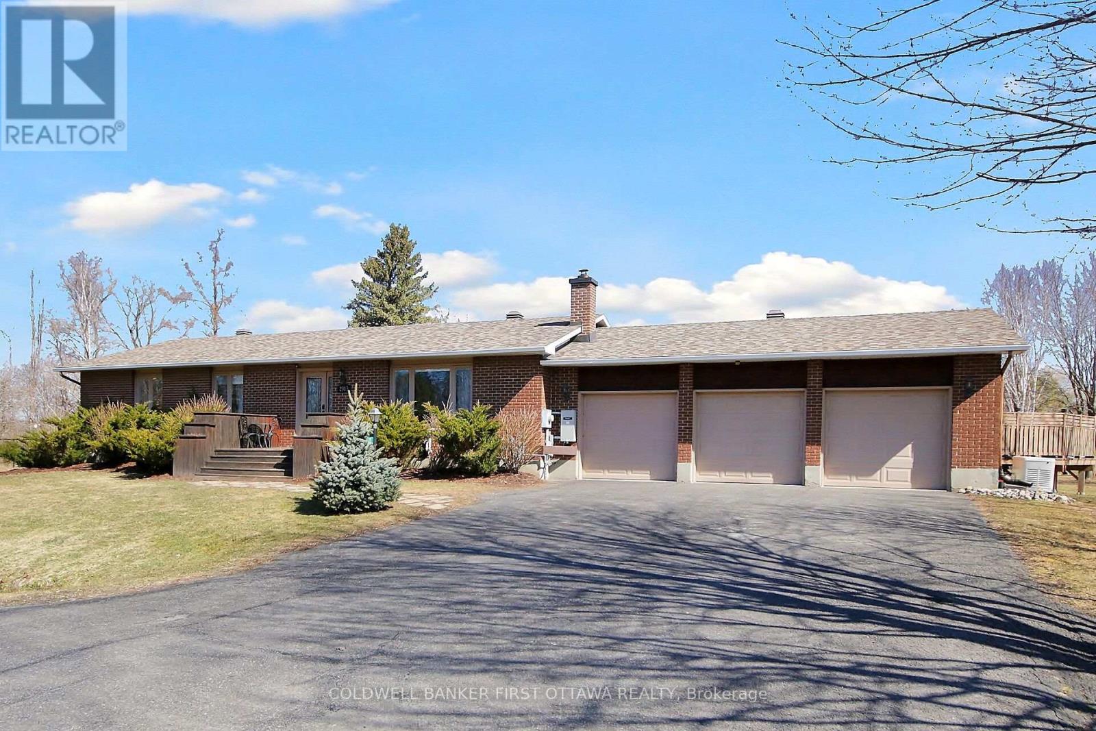 2313 Edward Kidd Crescent