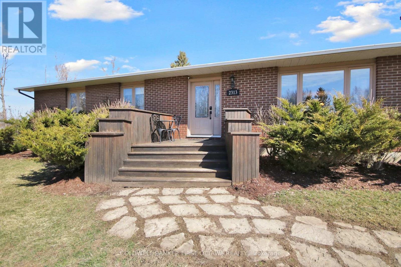 2313 Edward Kidd Crescent