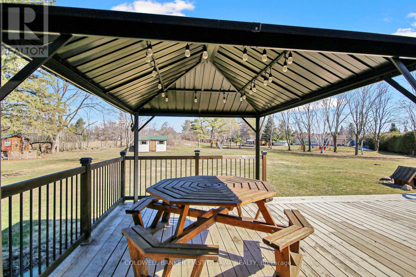 2313 Edward Kidd Crescent