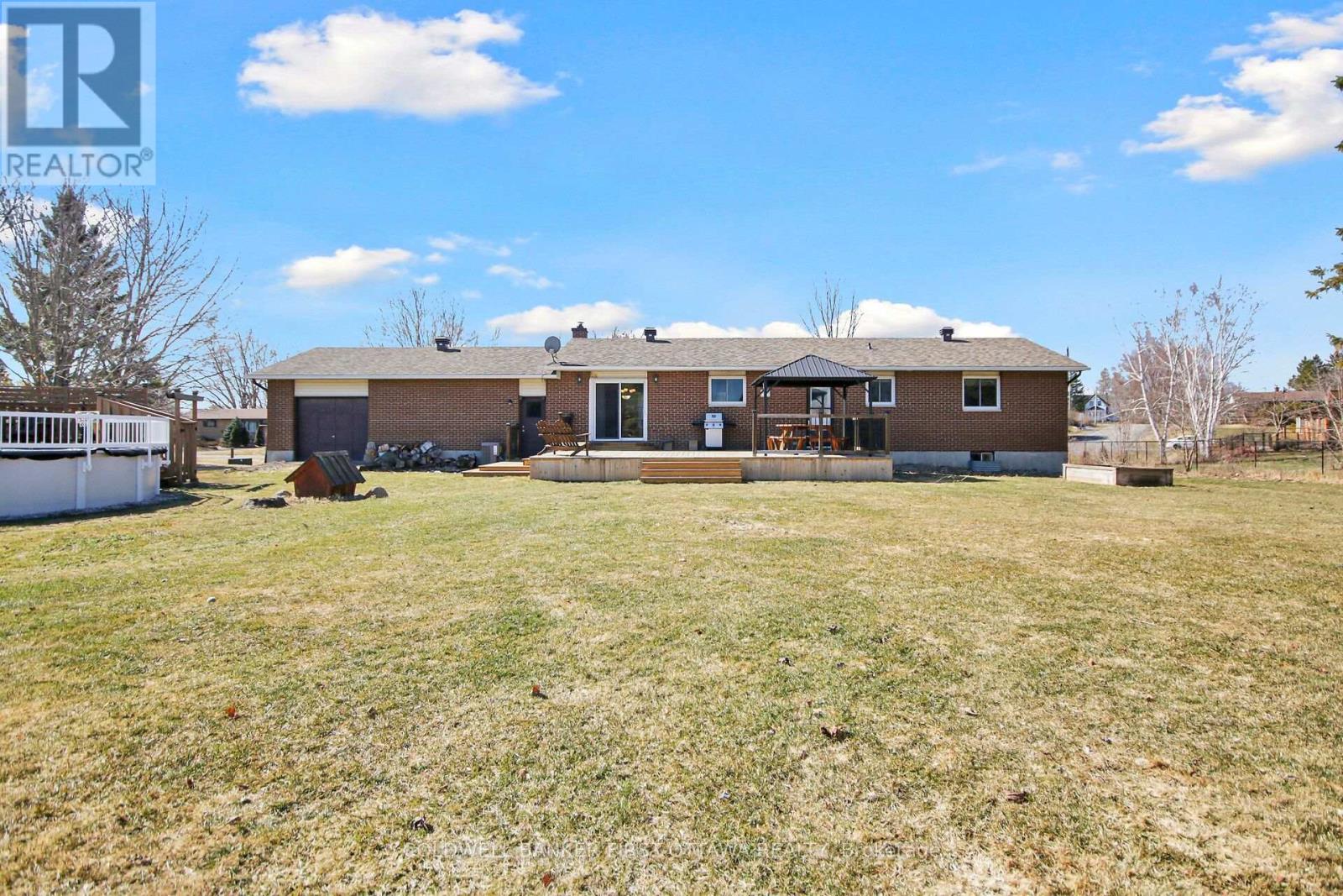 2313 Edward Kidd Crescent