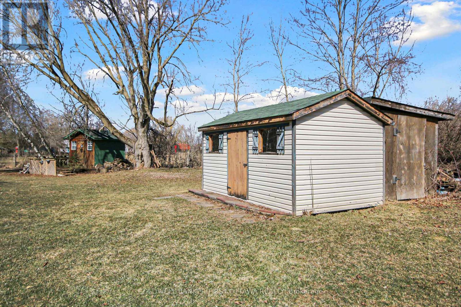 2313 Edward Kidd Crescent