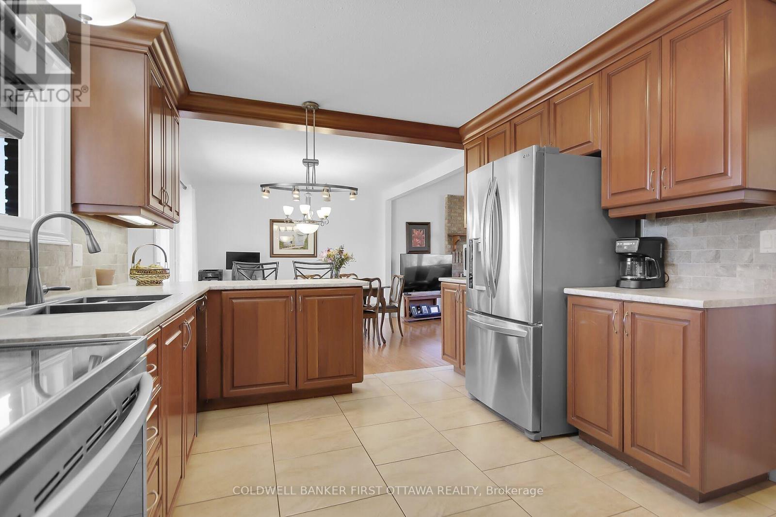 2313 Edward Kidd Crescent