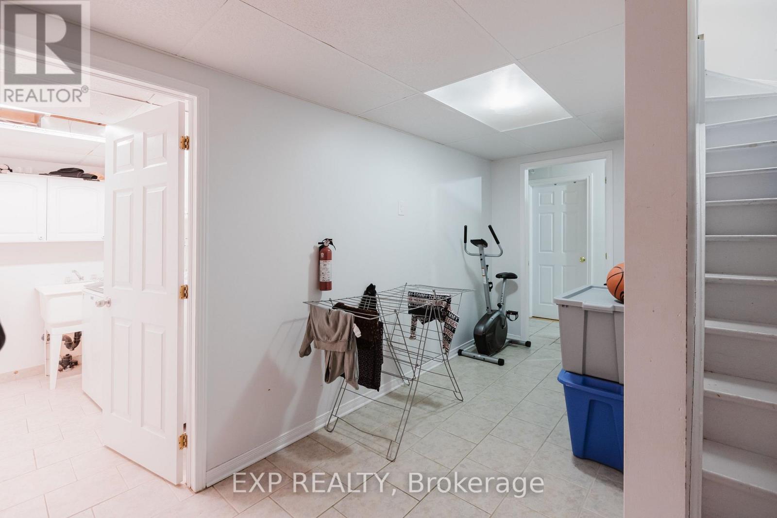 21 Ashpark Crescent