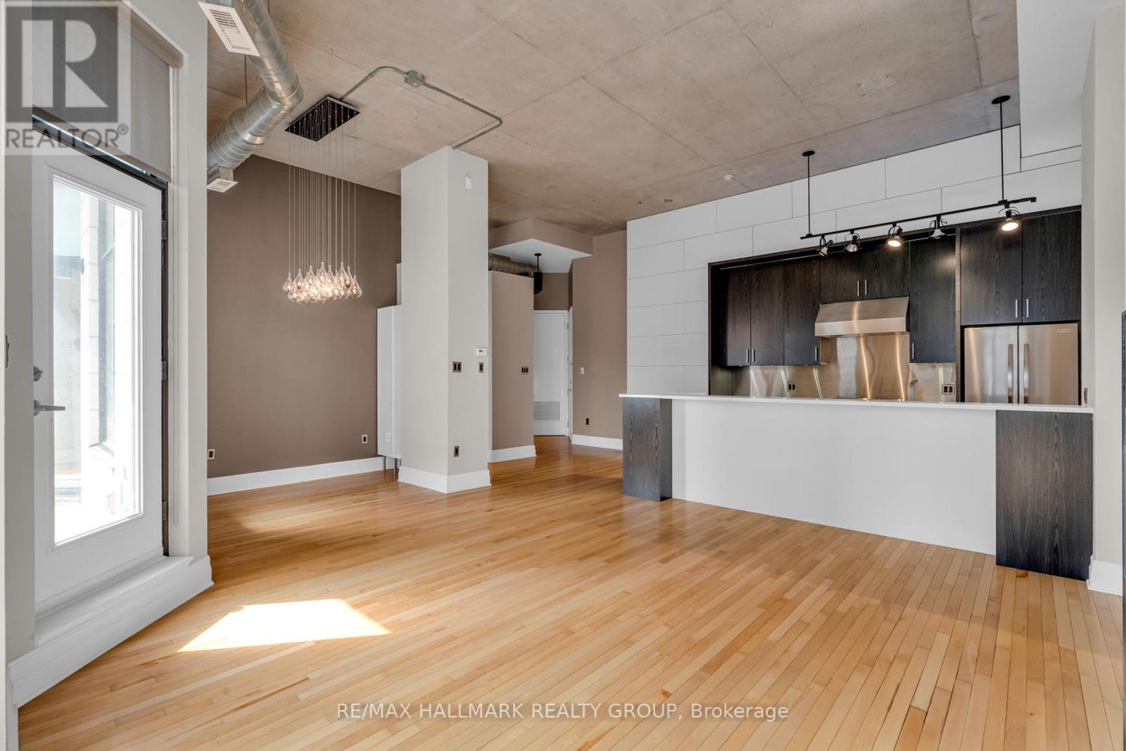 206 - 420 Berkley Avenue