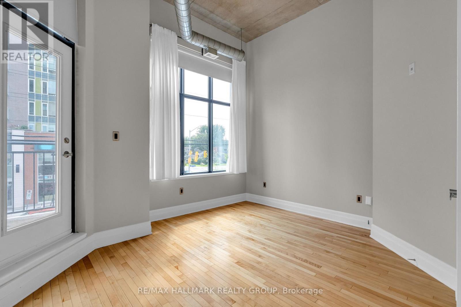 206 - 420 Berkley Avenue