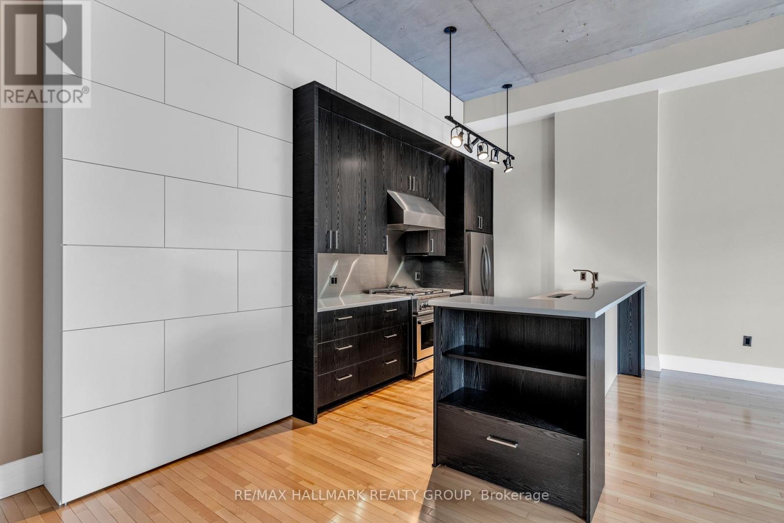 206 - 420 Berkley Avenue