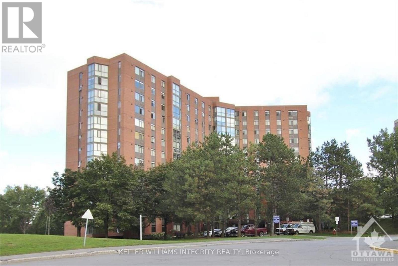 410 - 2871 Richmond Road