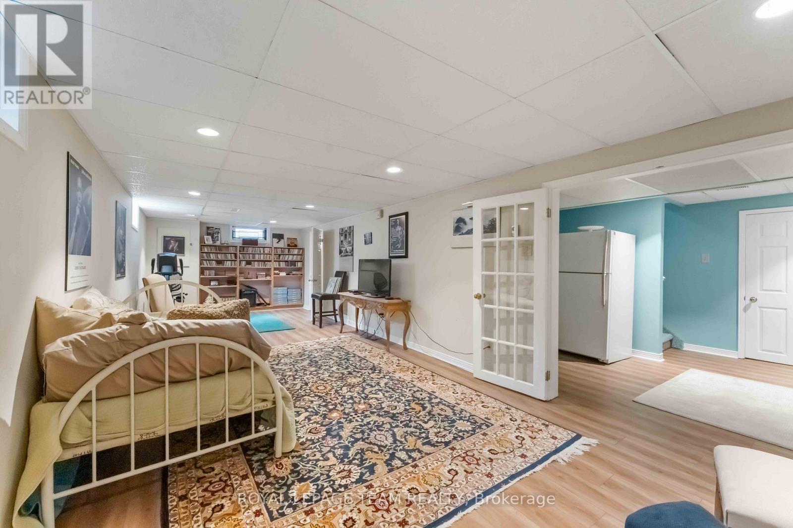 5 Erinlea Court