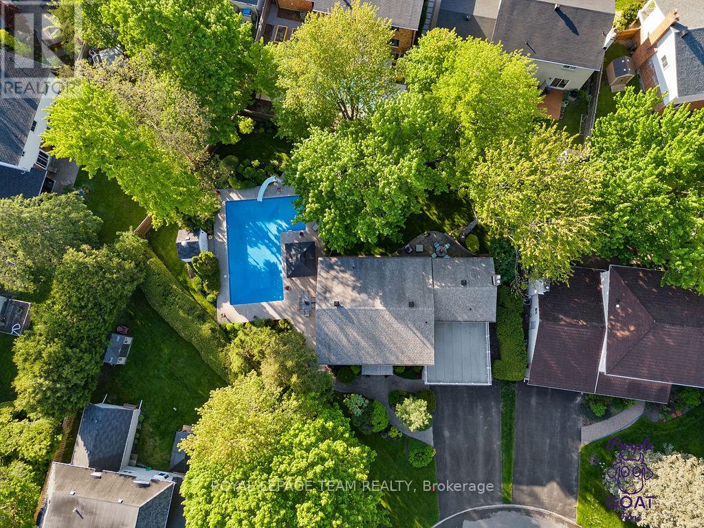 5 Erinlea Court