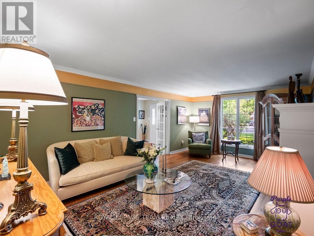 5 Erinlea Court