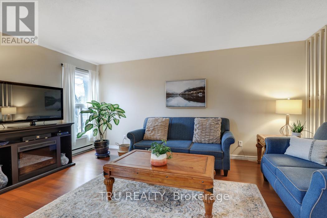 14 - 3415 Uplands Drive