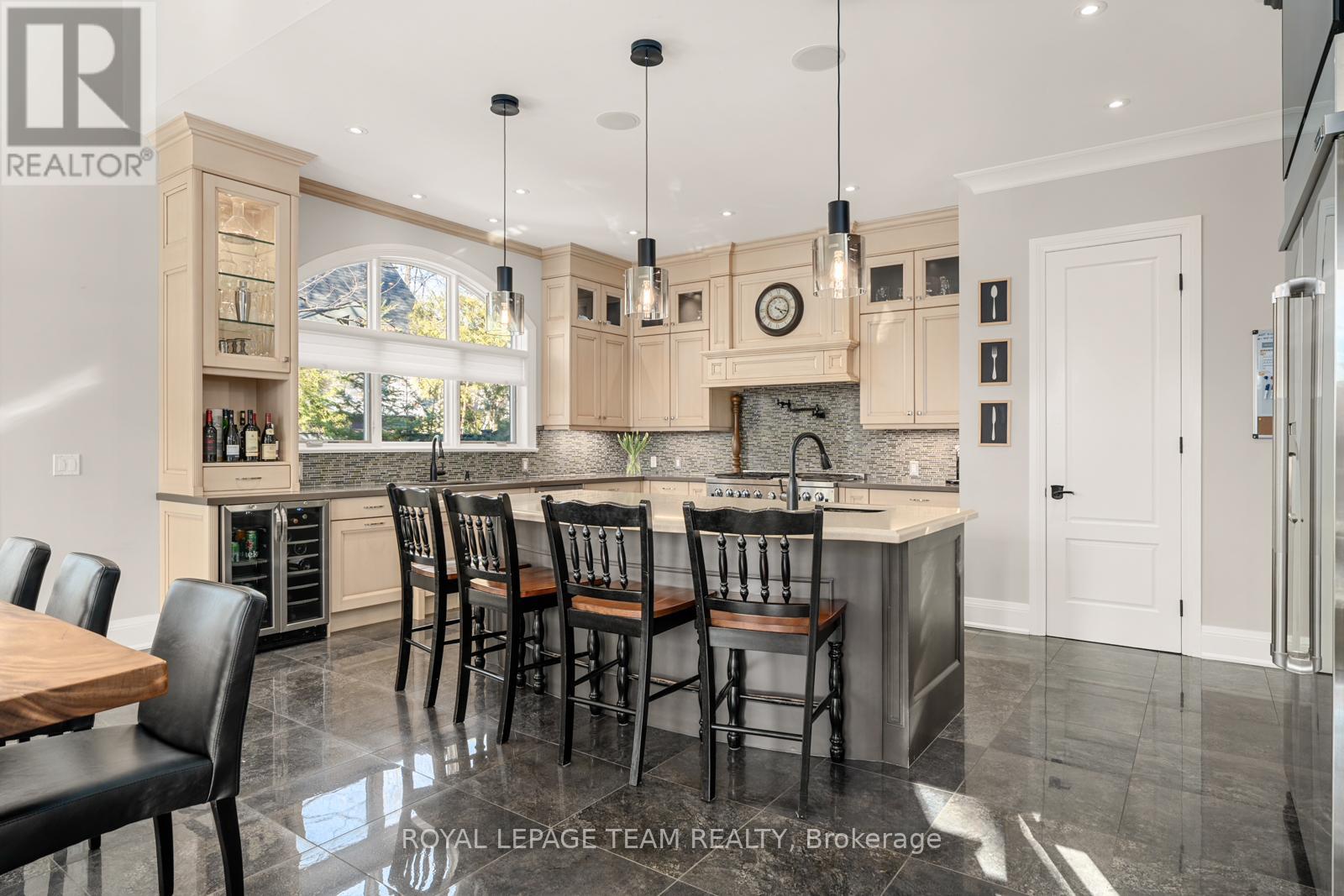77 Placel Road
