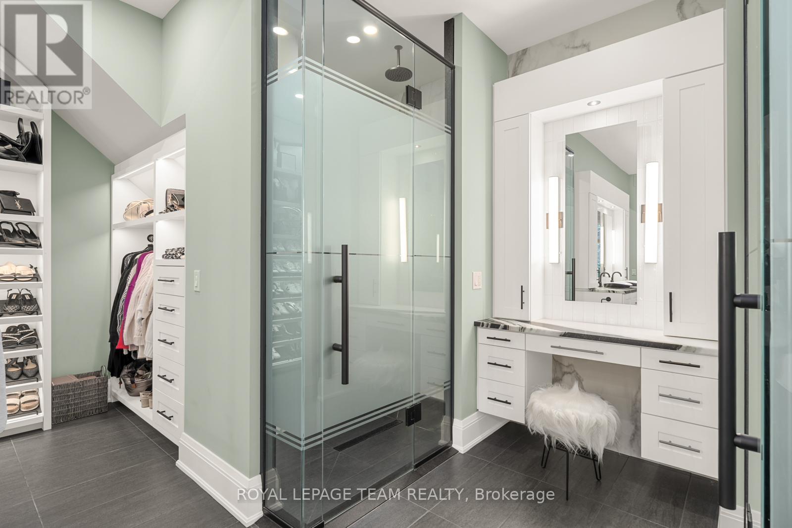 77 Placel Road