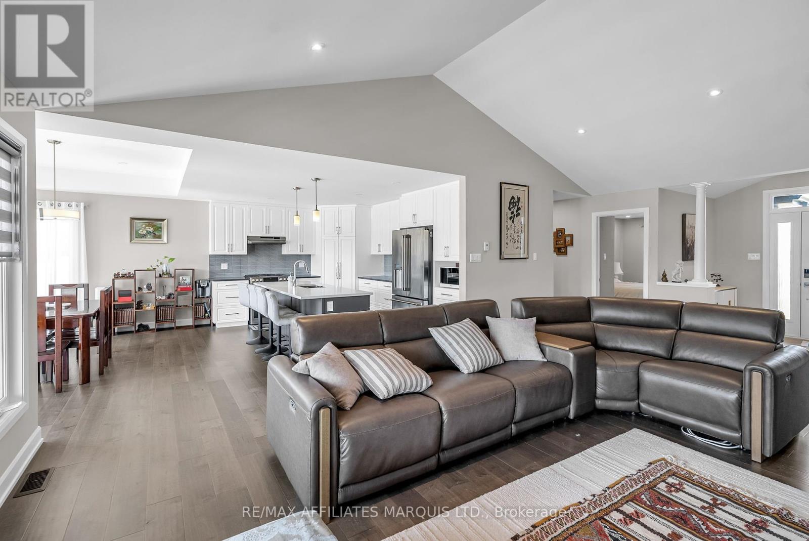 29 Whitetail Avenue