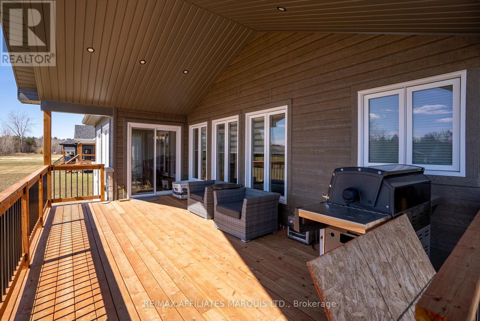 29 Whitetail Avenue