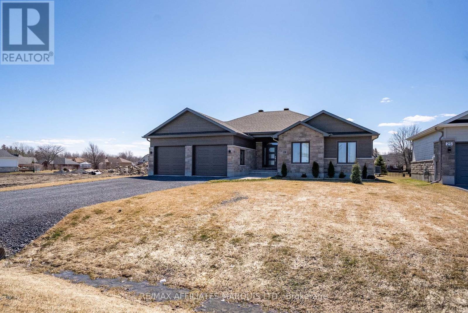 29 Whitetail Avenue