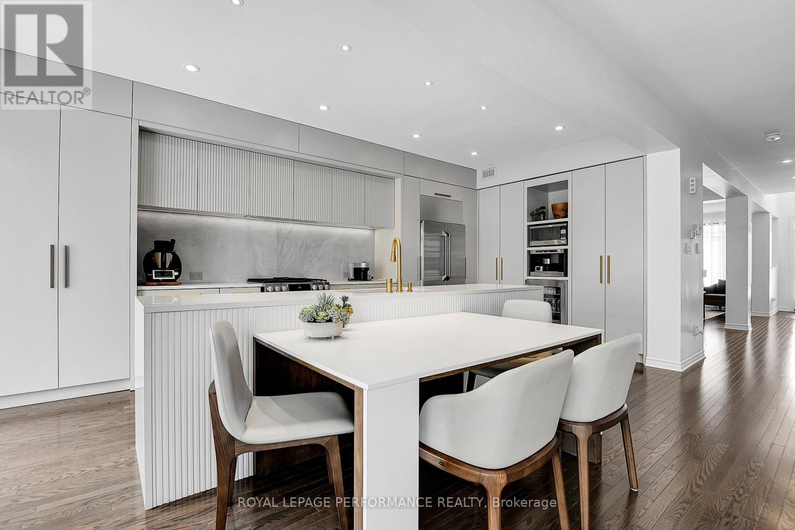 179 Gracewood Crescent