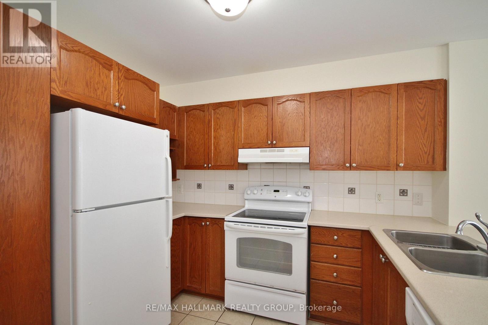 148 Paseo Private