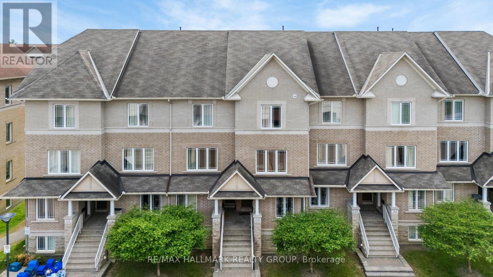 148 Paseo Private