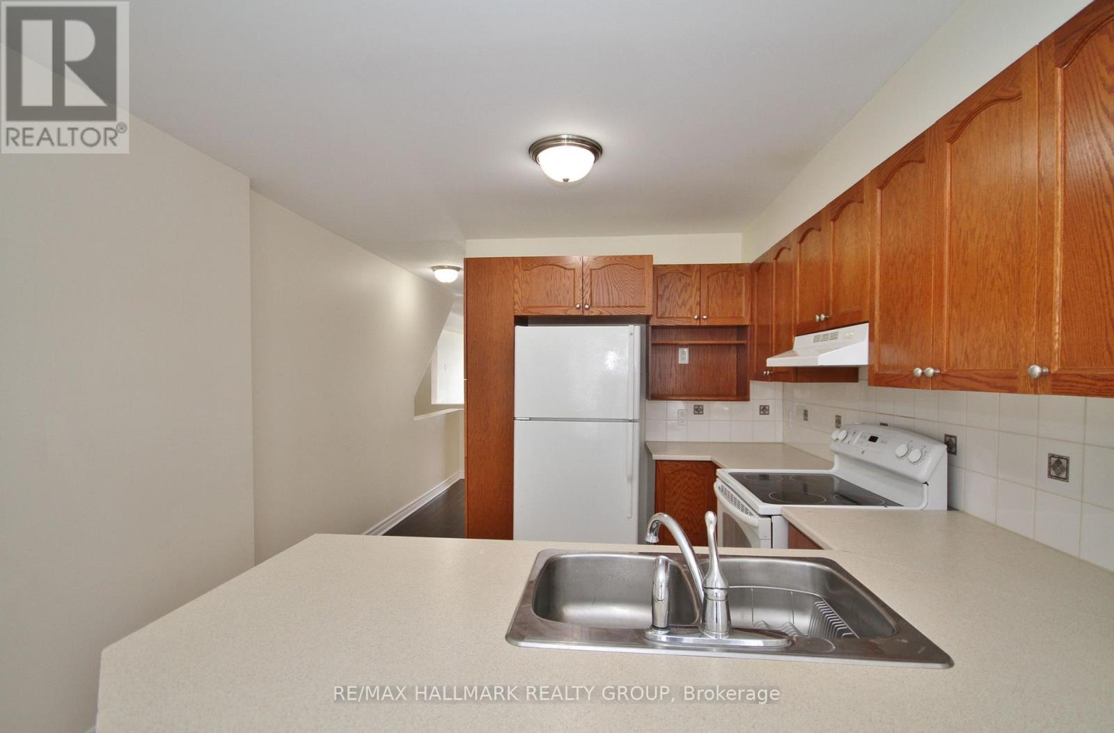 148 Paseo Private