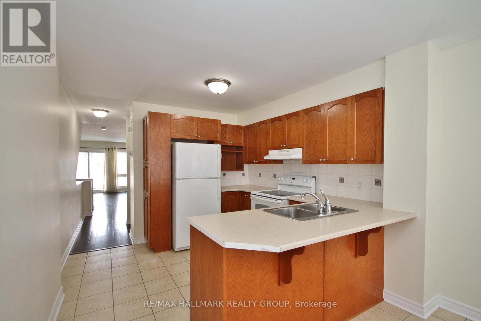 148 Paseo Private