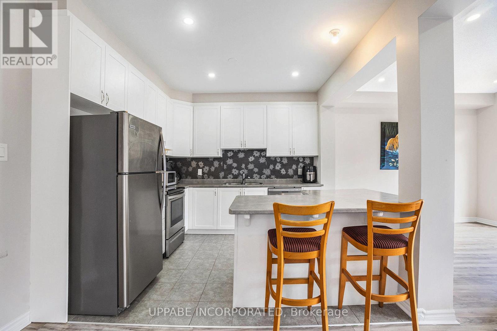2326 Watercolours Way