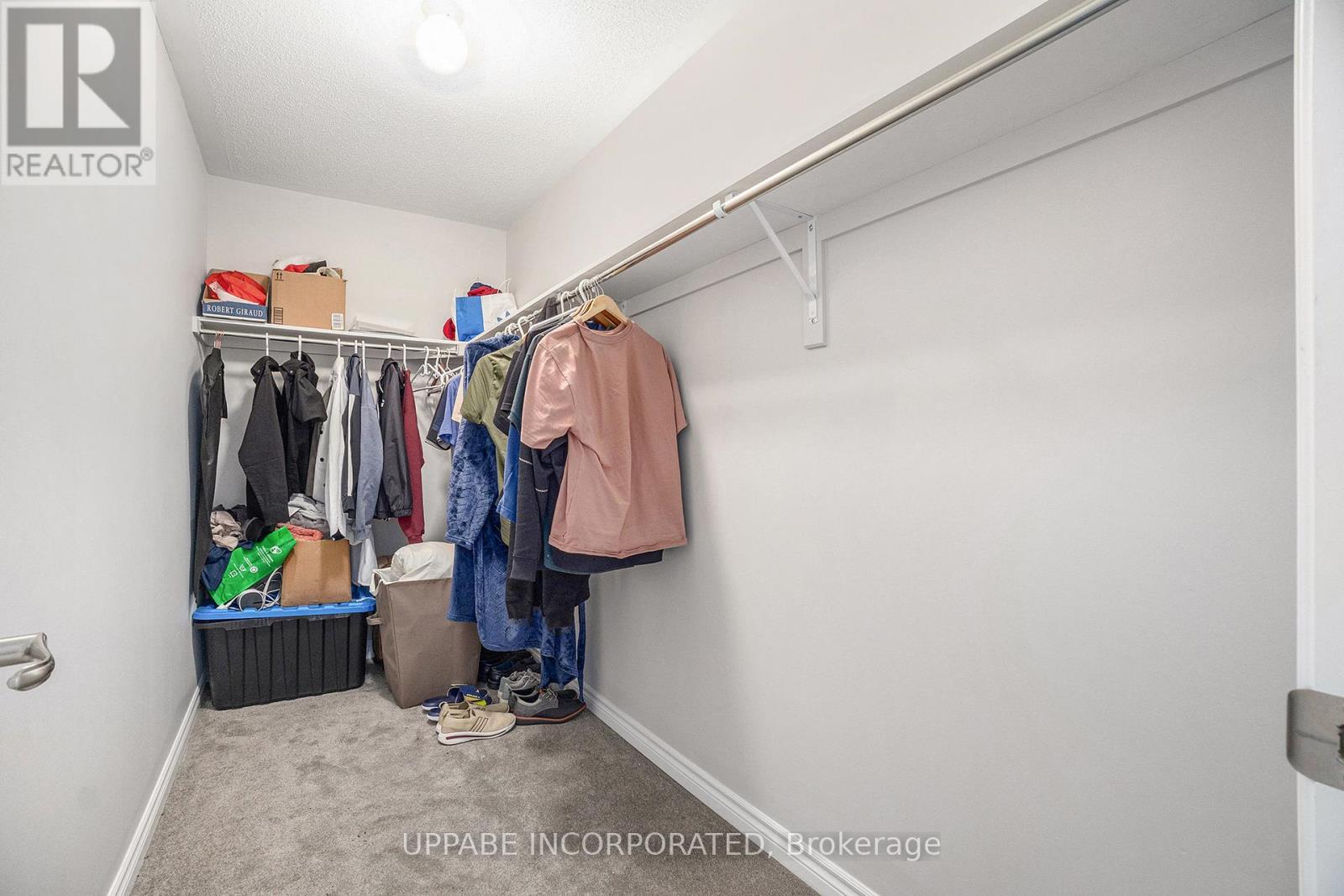 2326 Watercolours Way