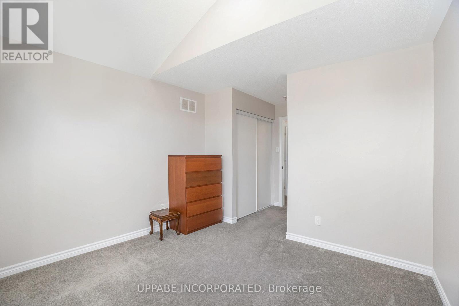 2326 Watercolours Way