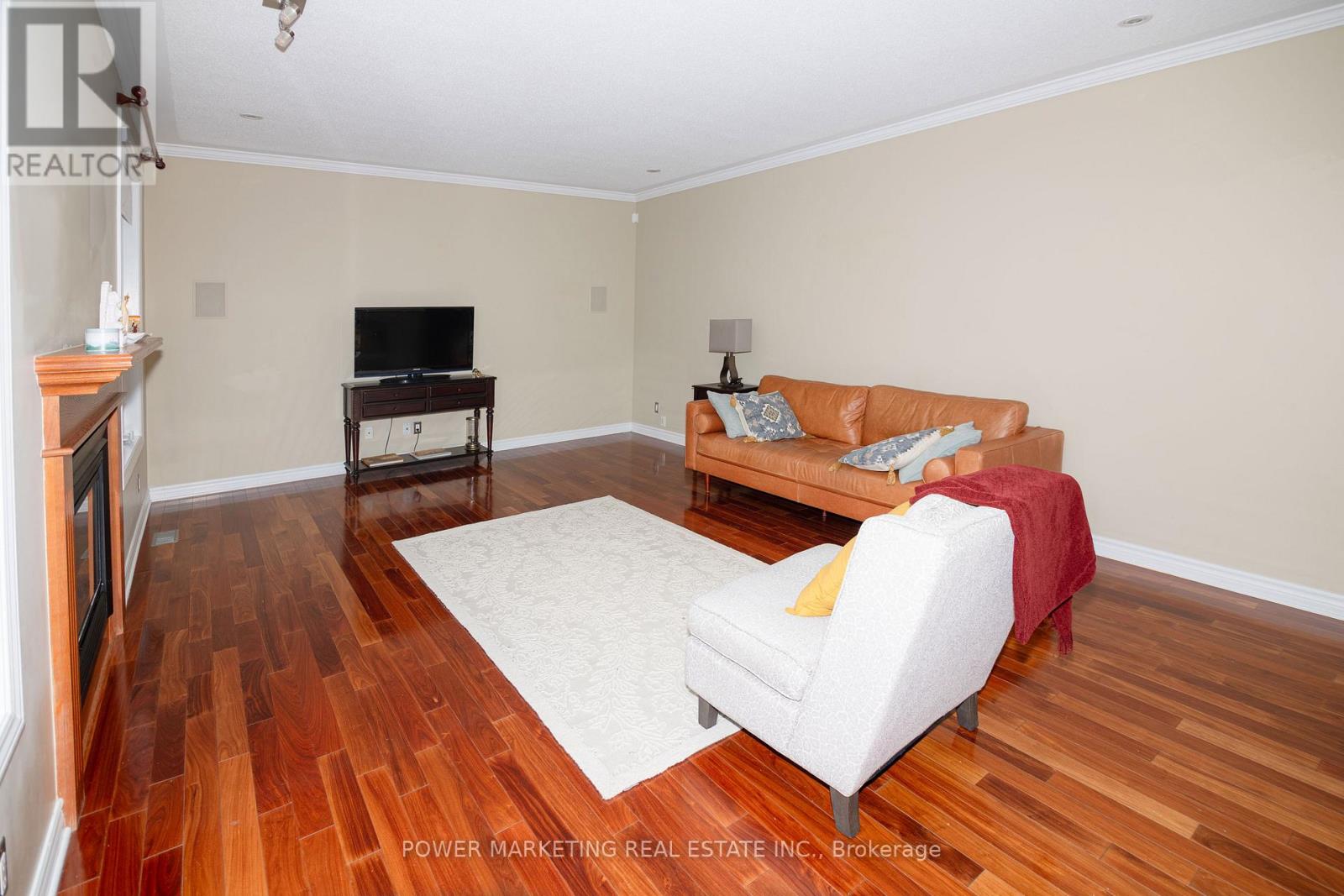 120 Tapestry Drive