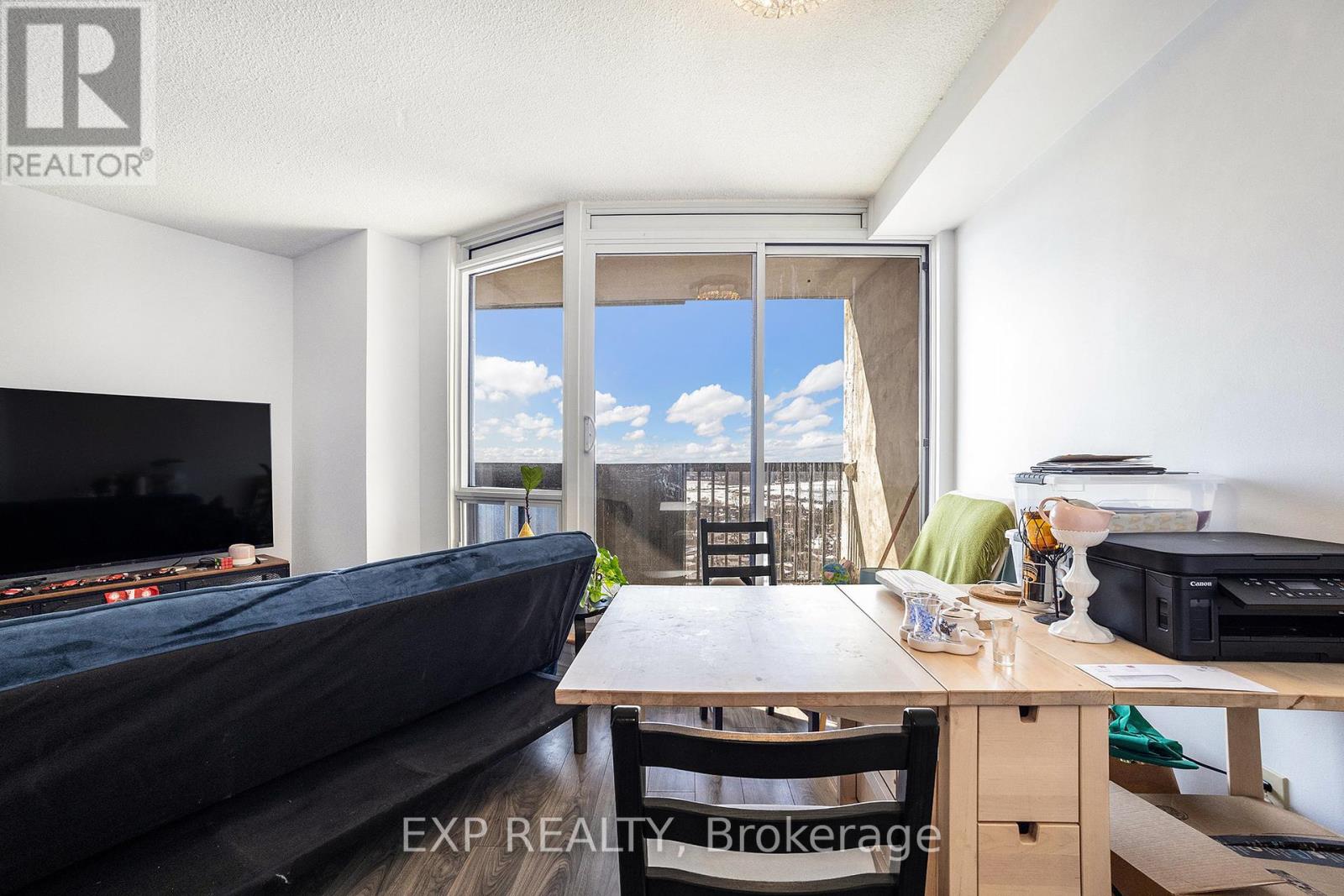2309 - 900 Dynes Road