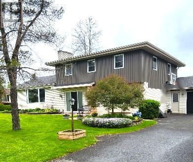 11391 Lakeshore Drive
