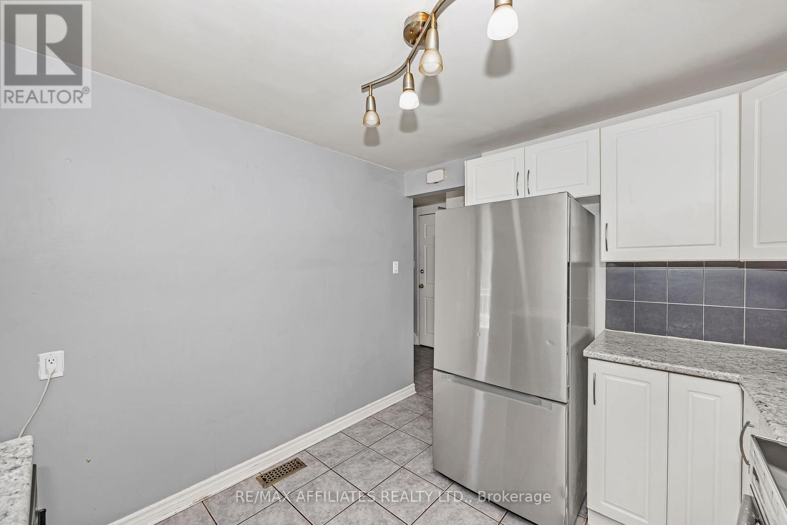 67 - 392 Garden Glen Private