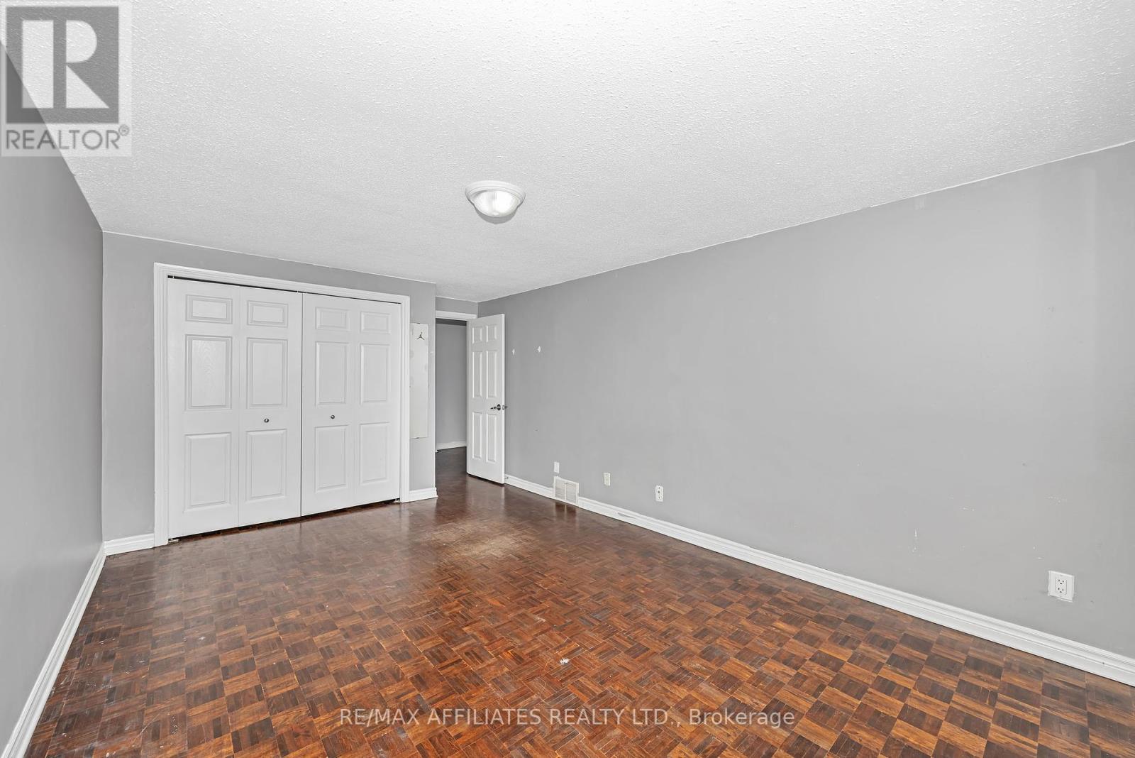 67 - 392 Garden Glen Private