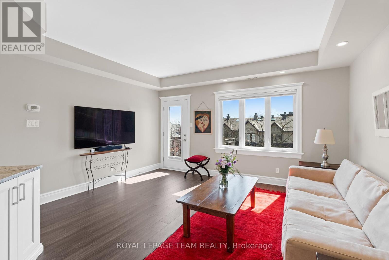 304 - 130 Glebe Avenue