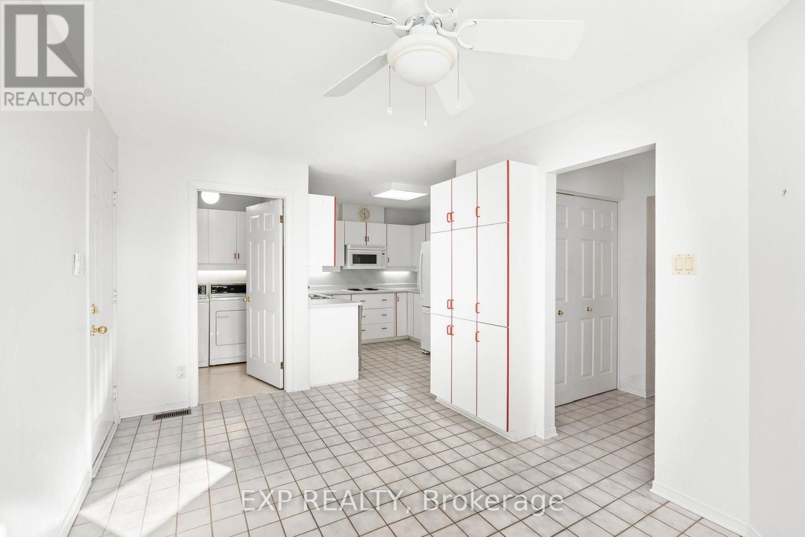 1 Heather Glen Court