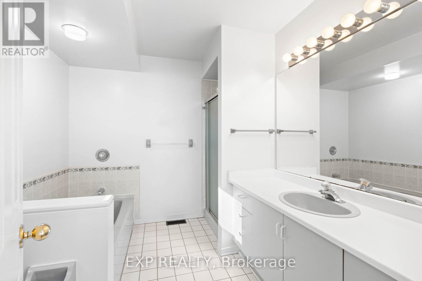1 Heather Glen Court