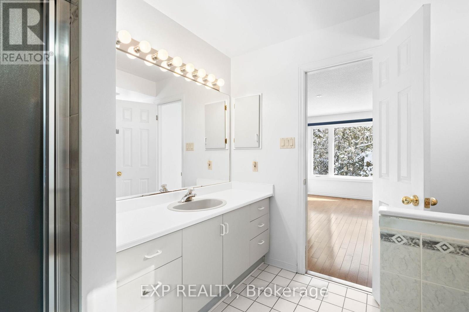 1 Heather Glen Court