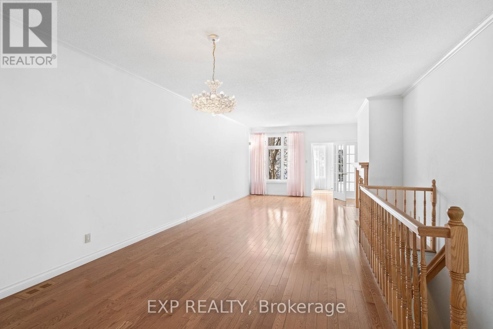 1 Heather Glen Court