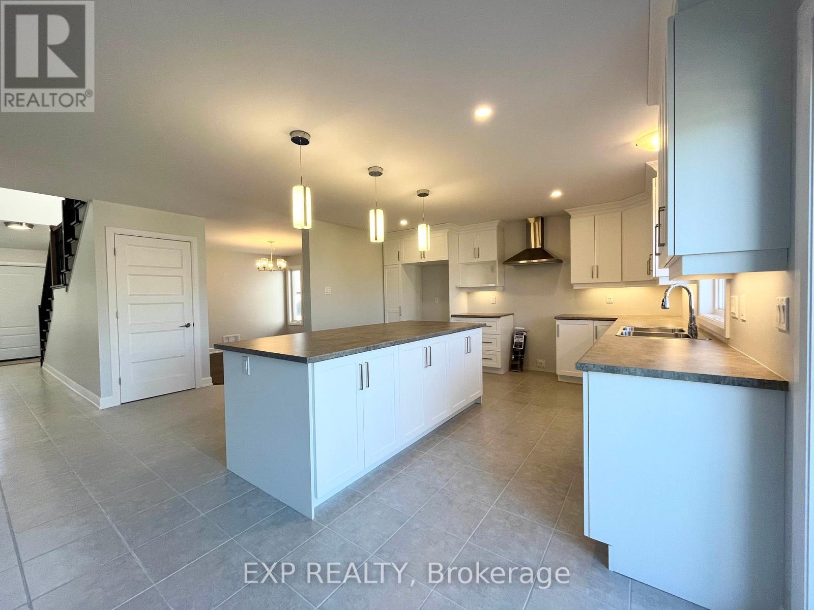 827 Solidex Place