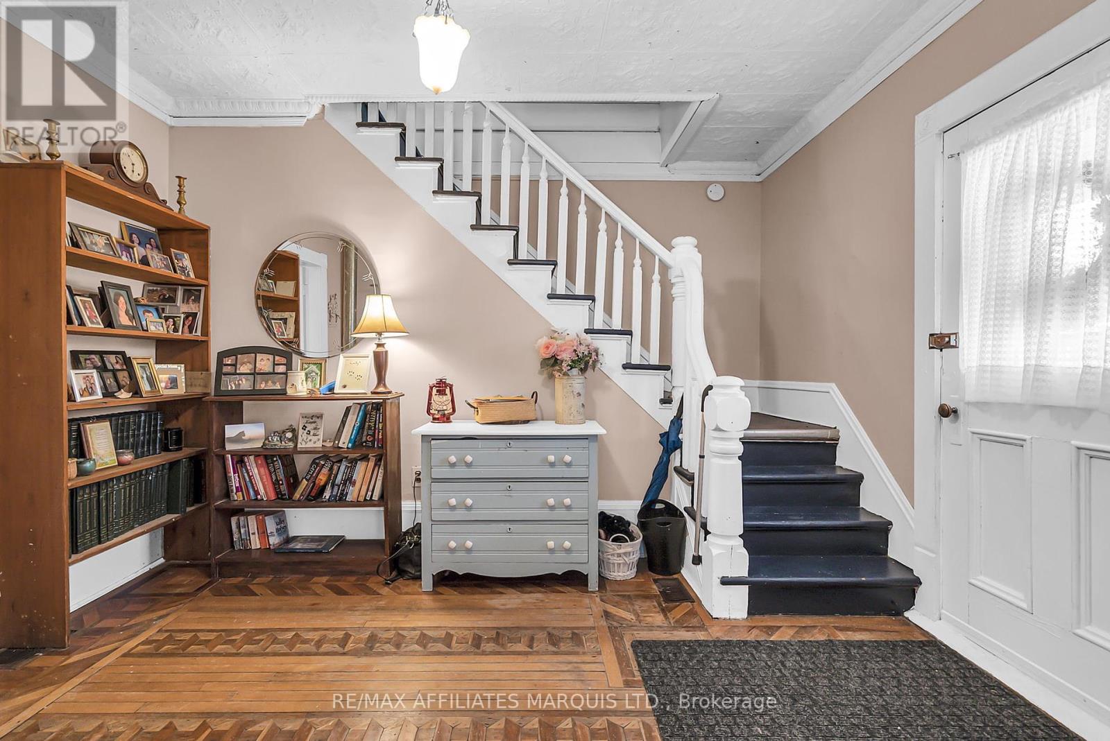 7 Spruce Street