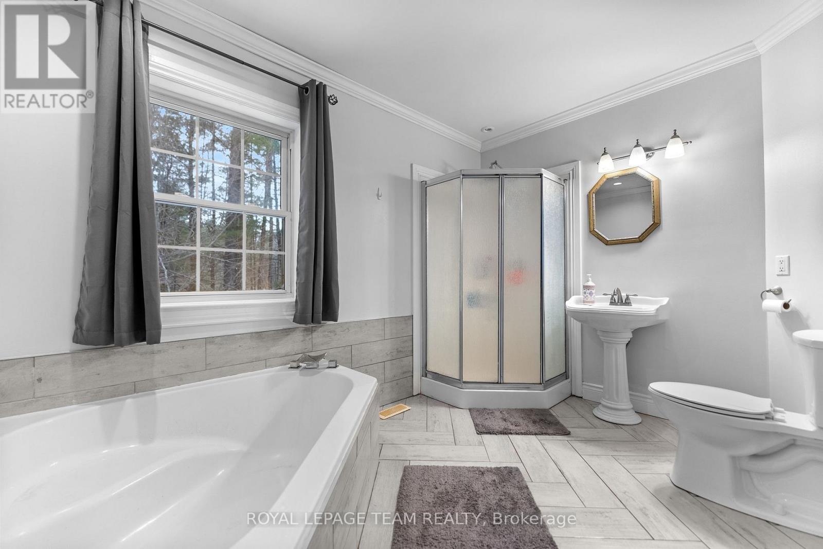 559 Mclachlan Road