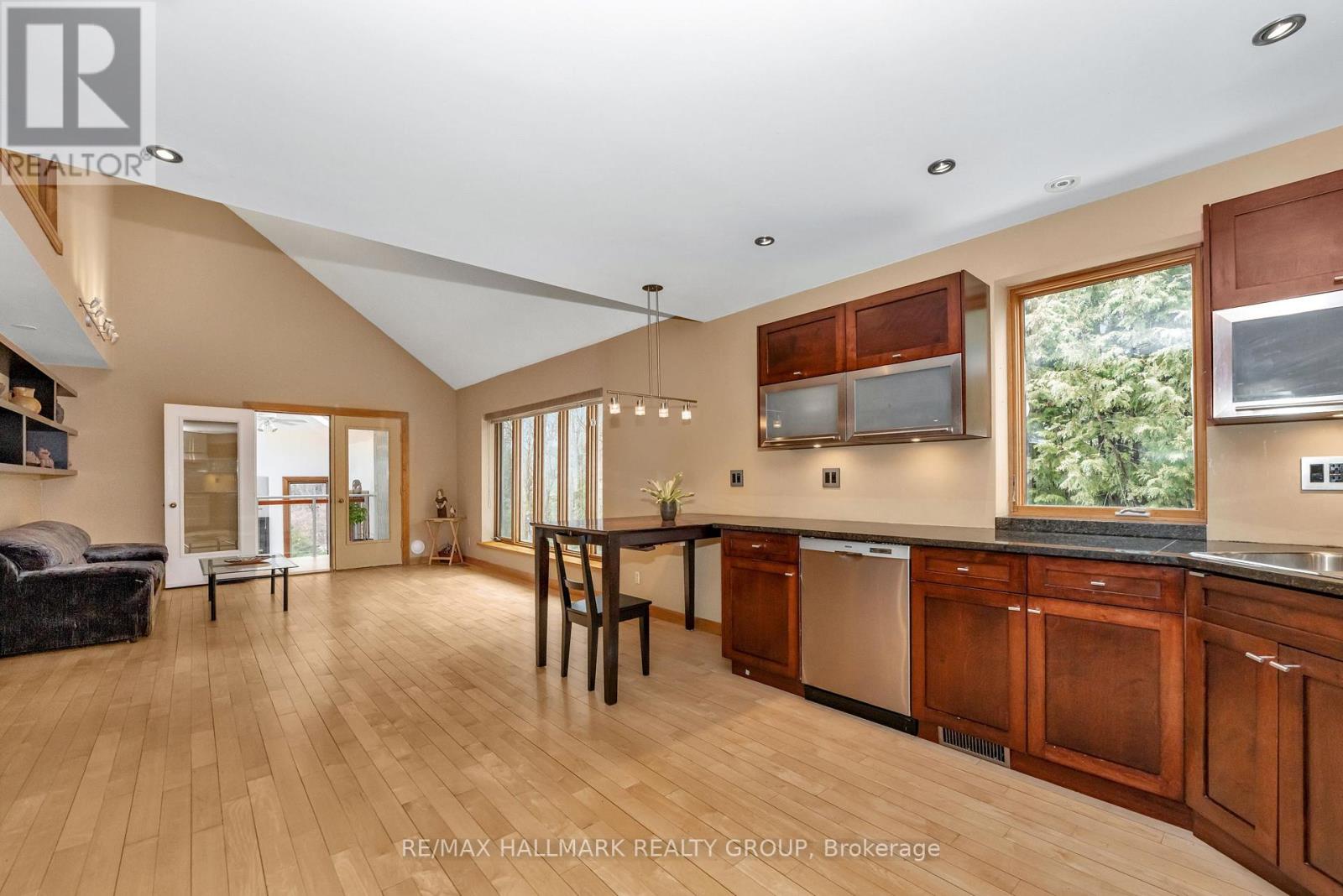 42 Twilight (davidson) Crescent