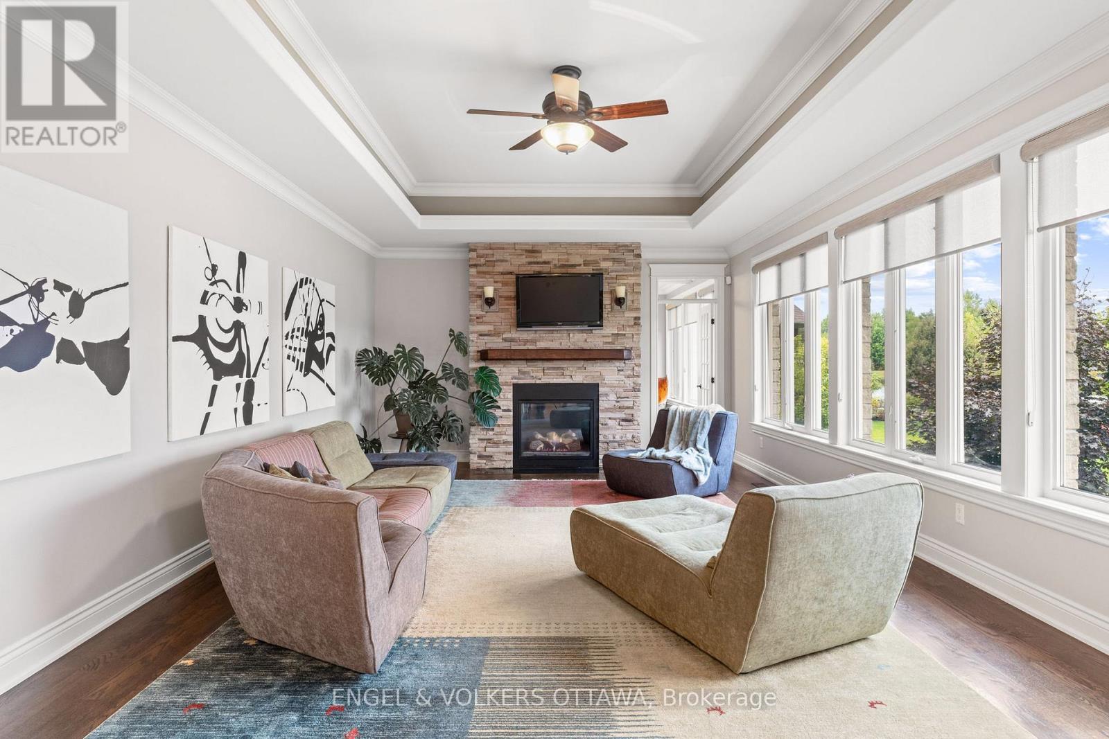6808 Suncrest Drive