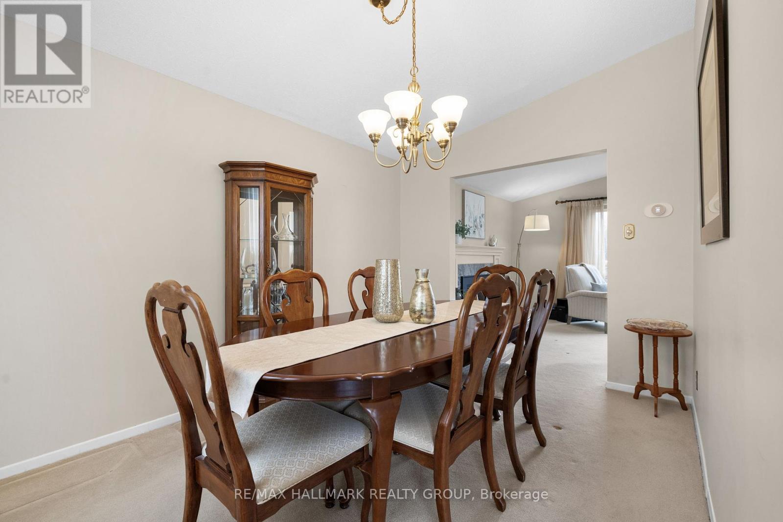 664 Glenhurst Crescent